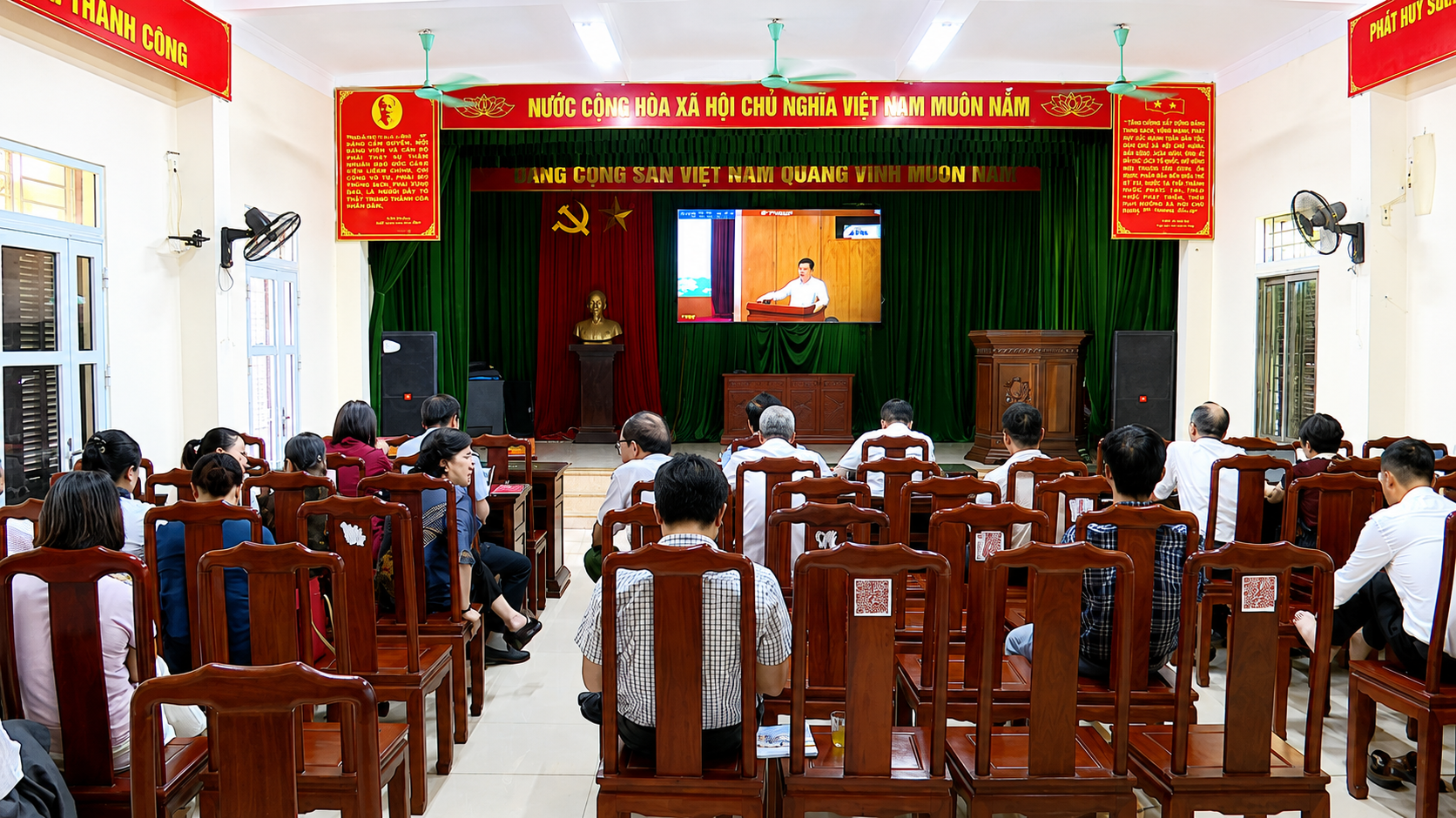 Hội nghị Báo cáo viên Trung ương định hướng trọng tâm công tác tuyên truyền tháng 6/2026